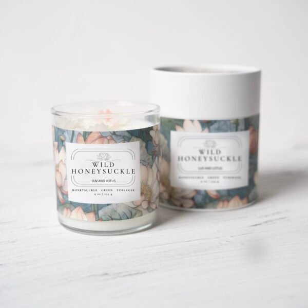 WILD HONEYSUCKLE SIGNATURE CANDLE